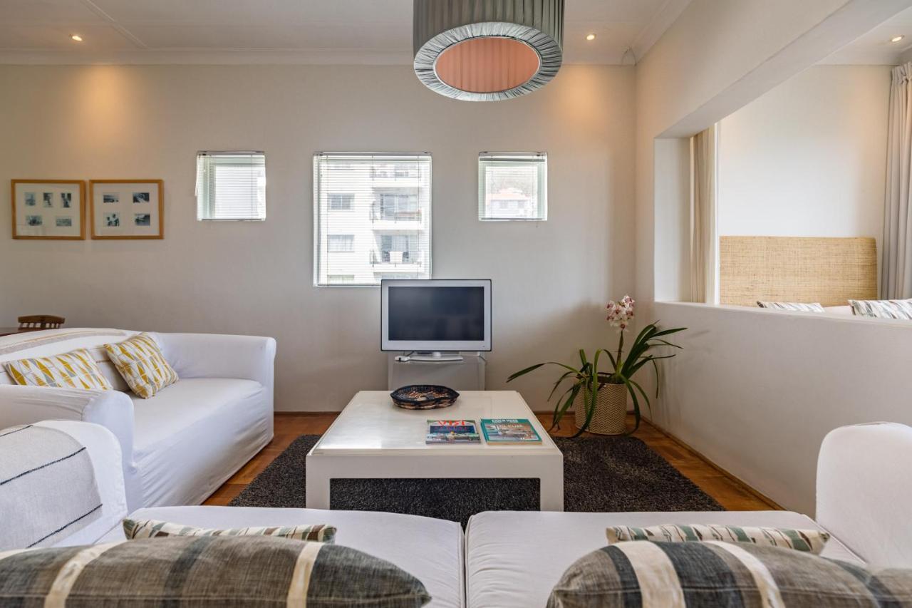 Portswood Mews - Chic White Studio Apartment Green Point كيب تاون المظهر الخارجي الصورة